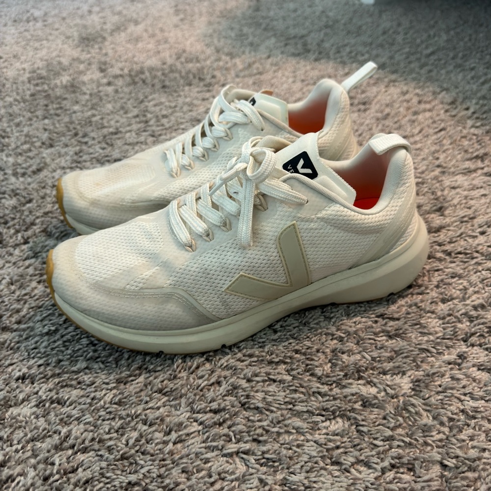 Veja Condor 2 white, size 9